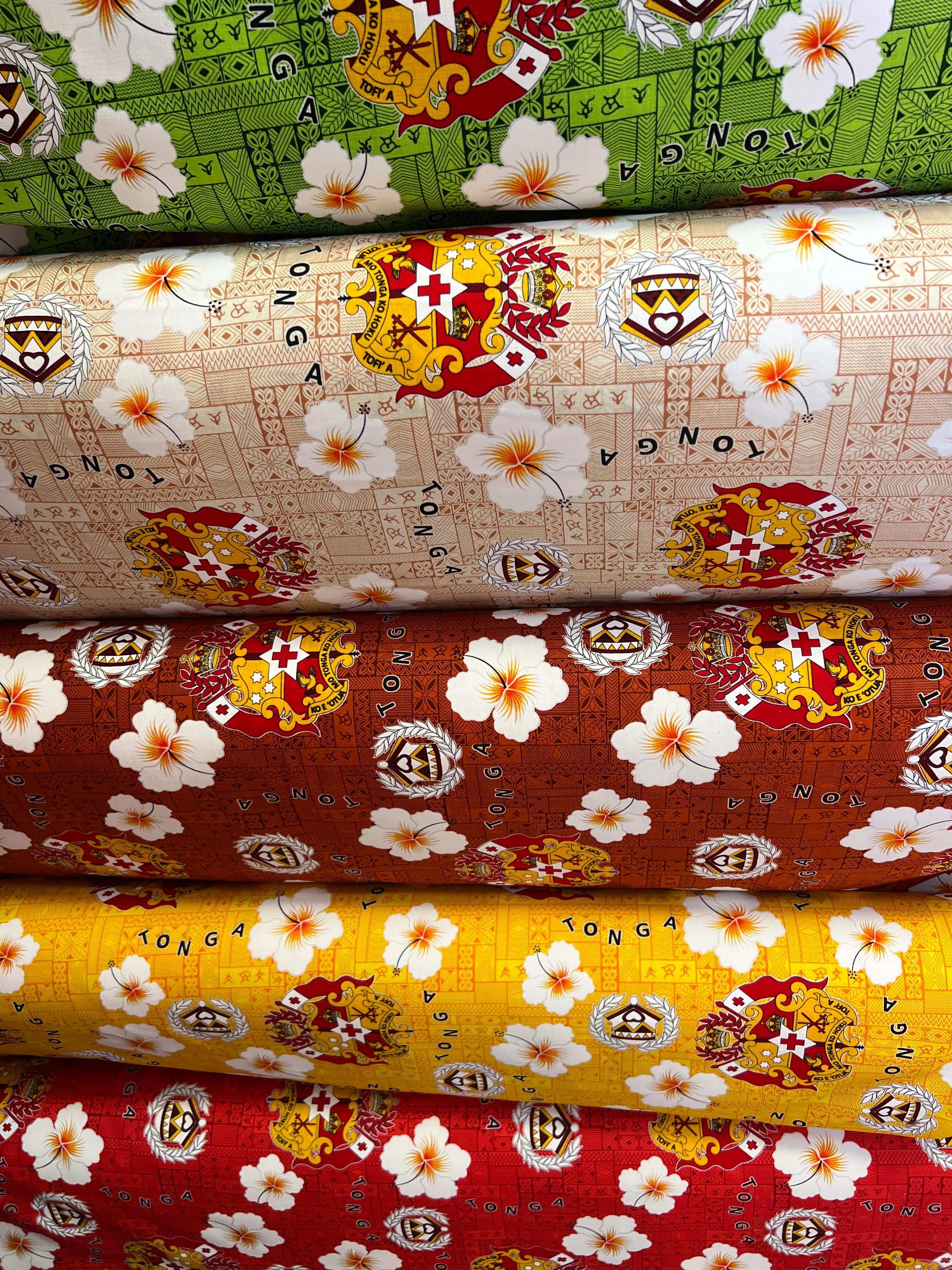 Tonga Seal Hibiscus All Over Design Fabric | Cotton Light Barkcloth - Image 6